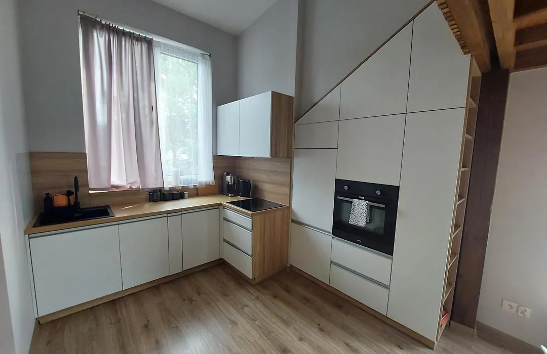 Mr Home Apartments - Limba-1
