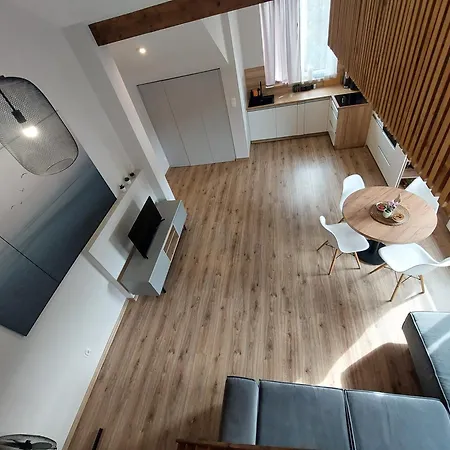 Mr Home Apartments - Limba-2